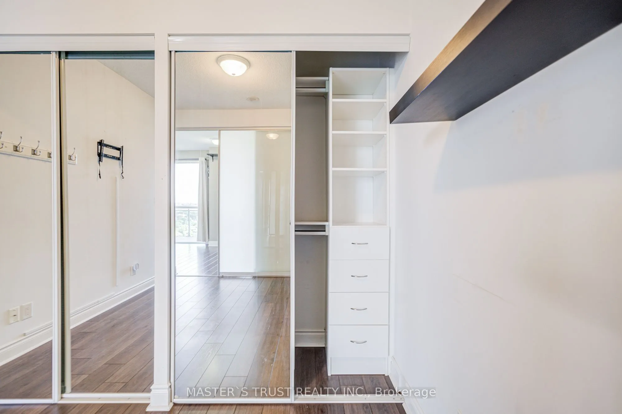 16 Brookers Lane, #3202