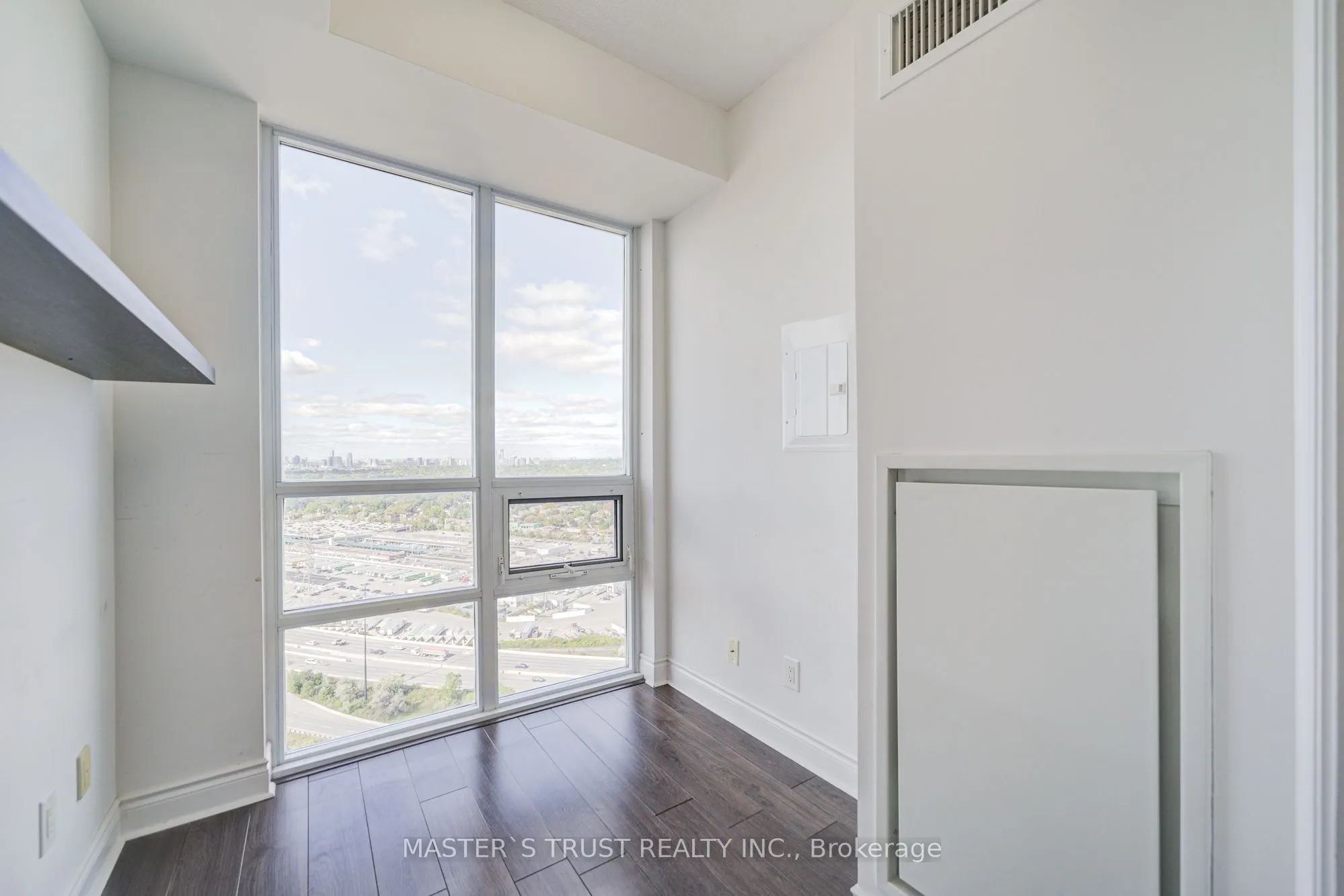 16 Brookers Lane, #3202