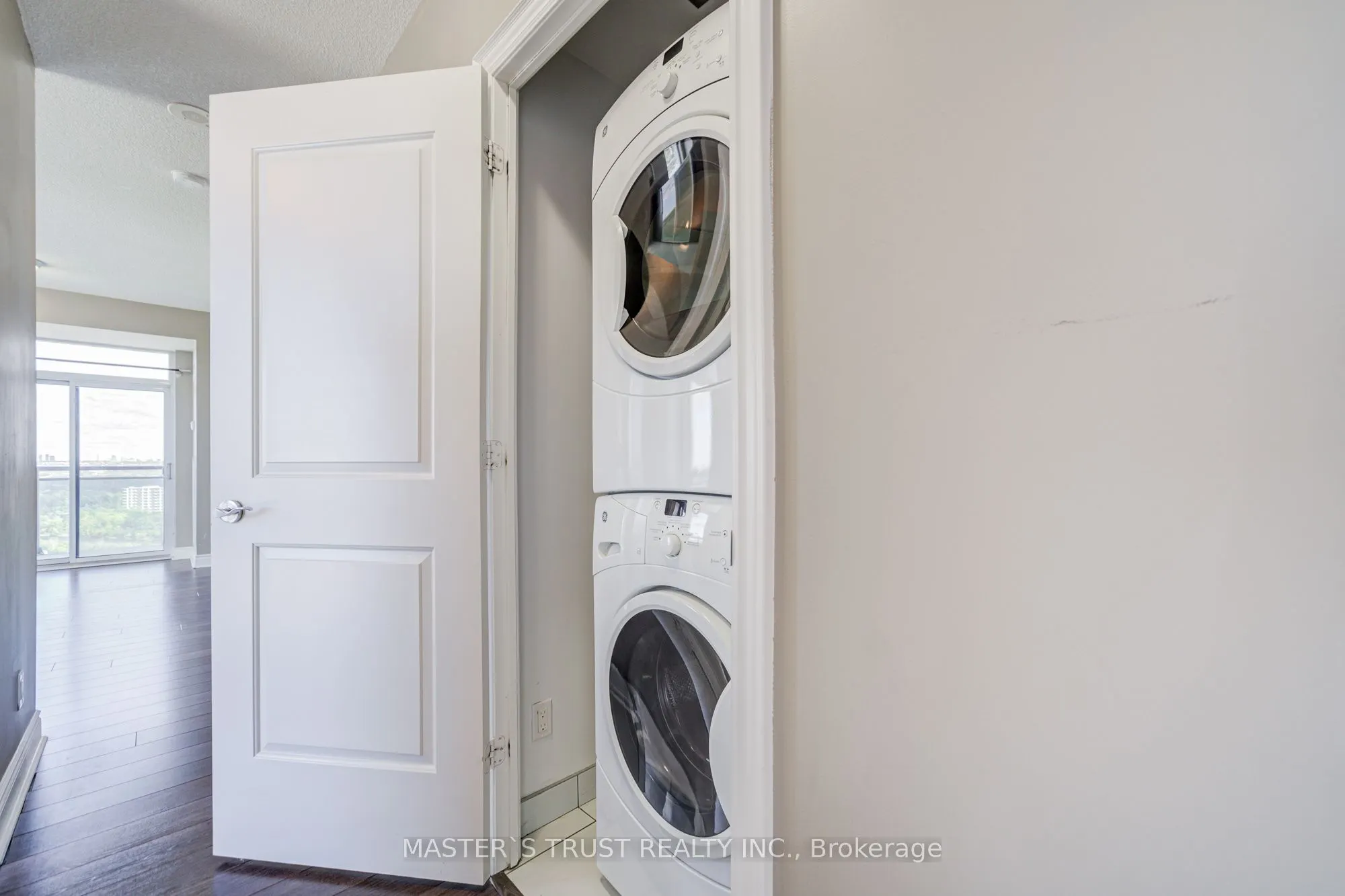 16 Brookers Lane, #3202