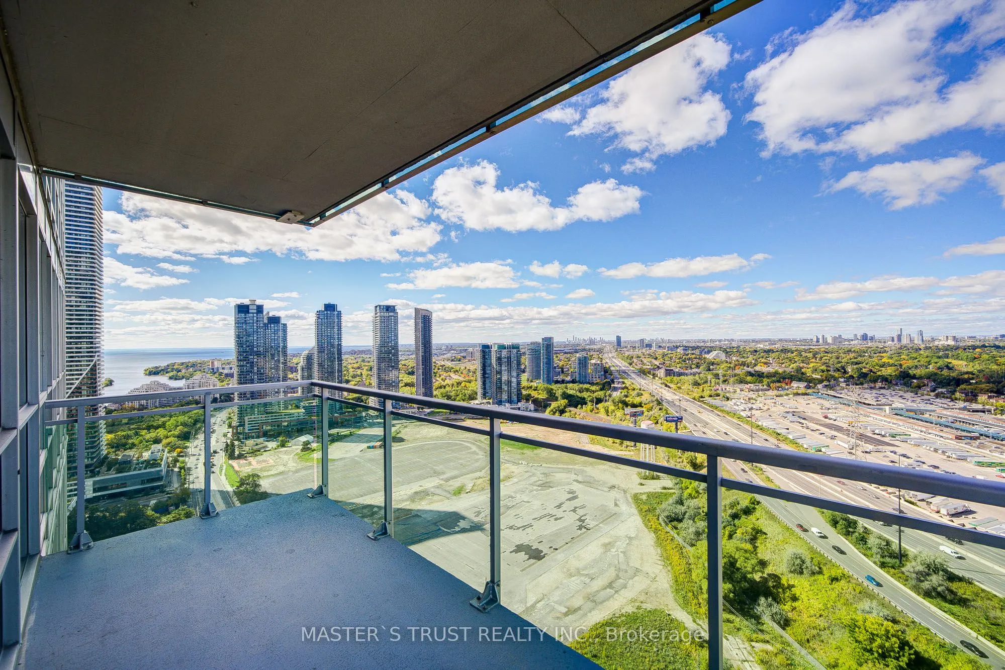 16 Brookers Lane, #3202