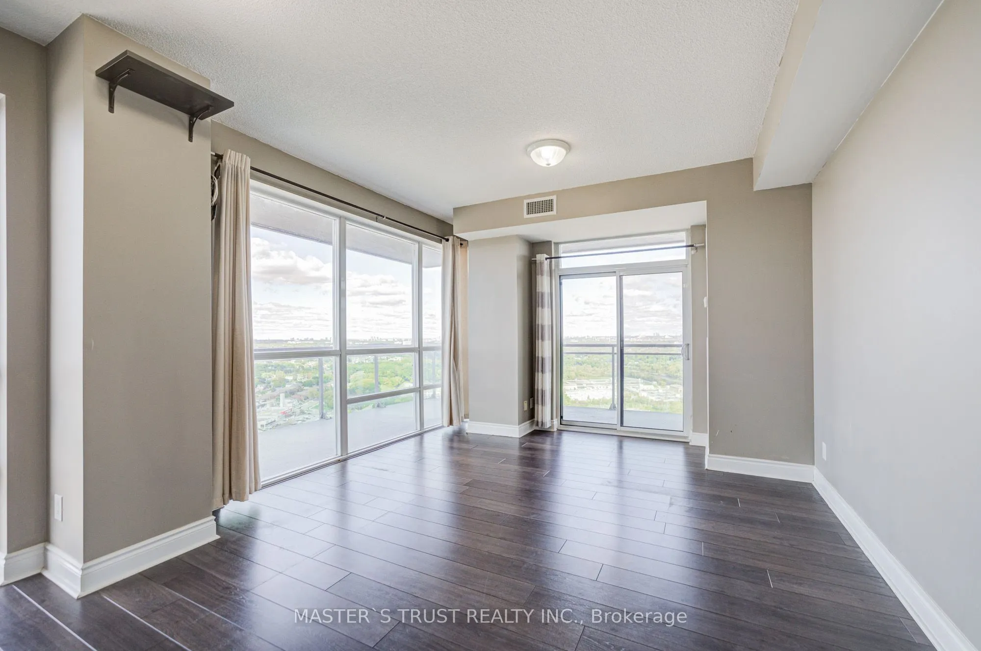 16 Brookers Lane, #3202