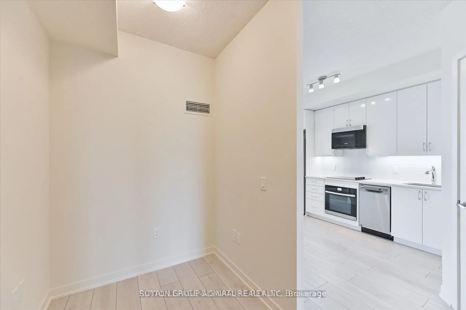 38 Annie Craig Drive, #4006