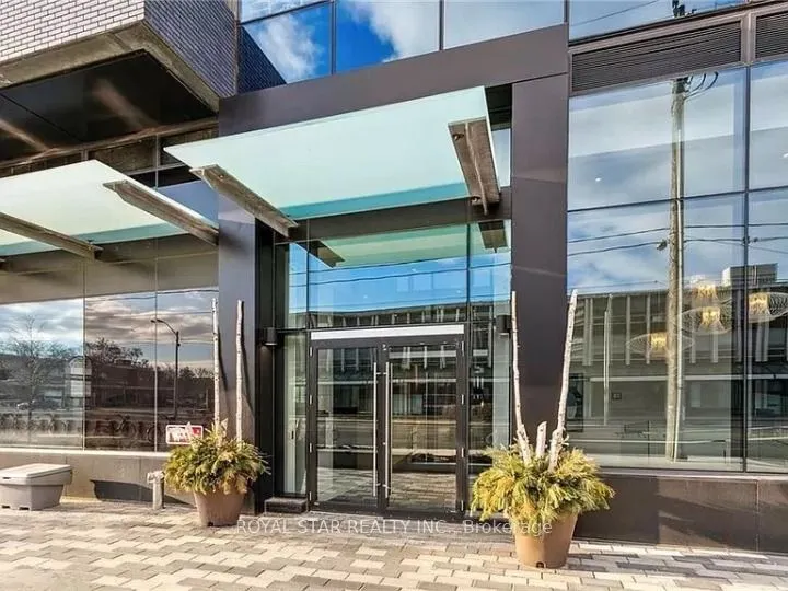 4208 Dundas Street W, #310