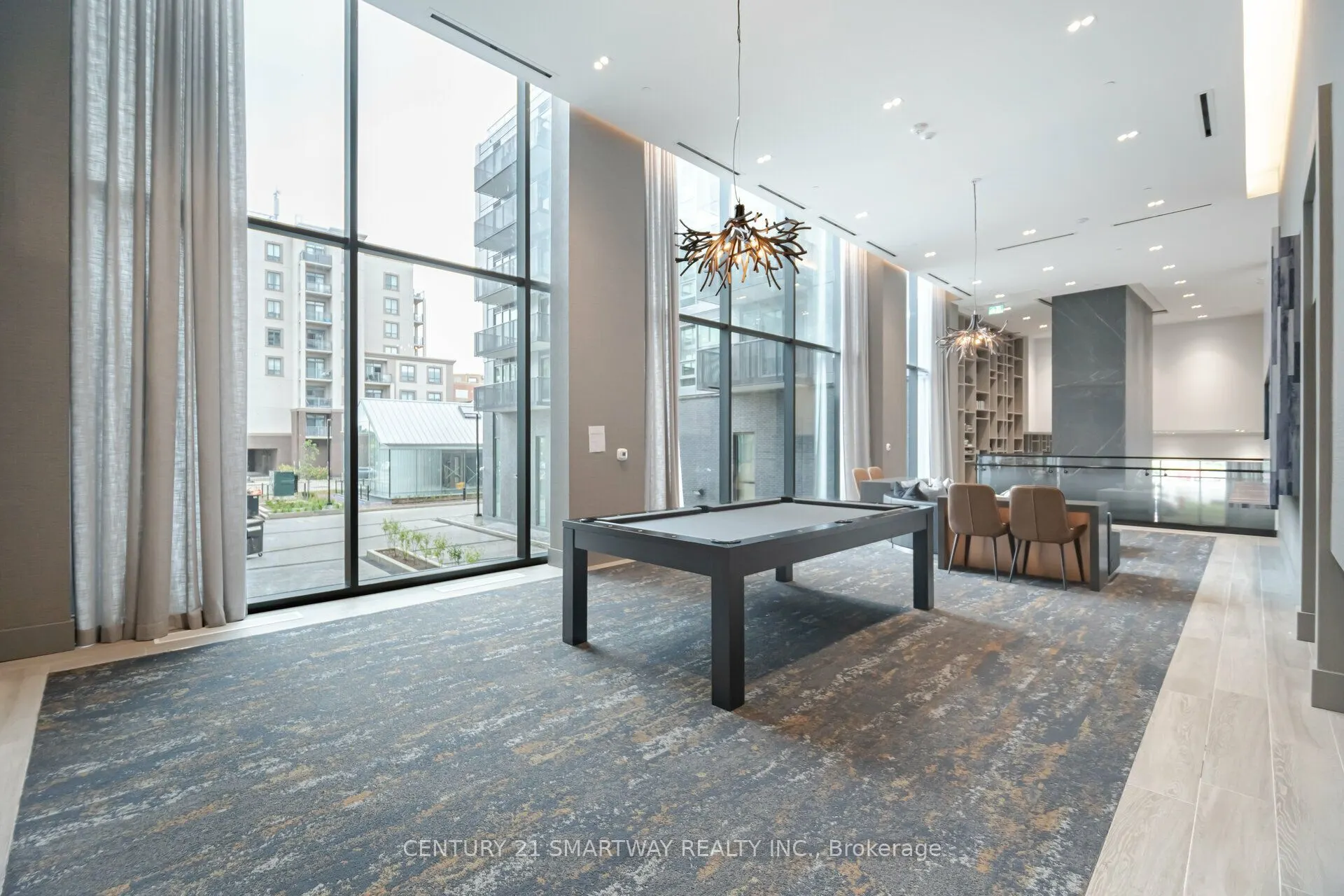 2450 Old Bronte Road, #411