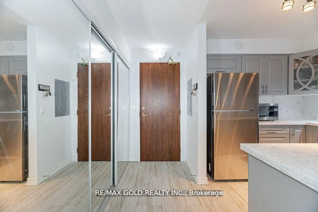 25 Via Rosedale Way