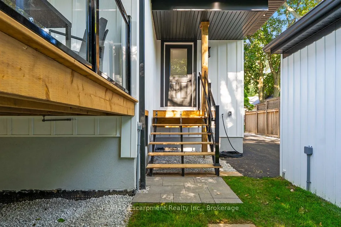 2282 Fairleigh Place