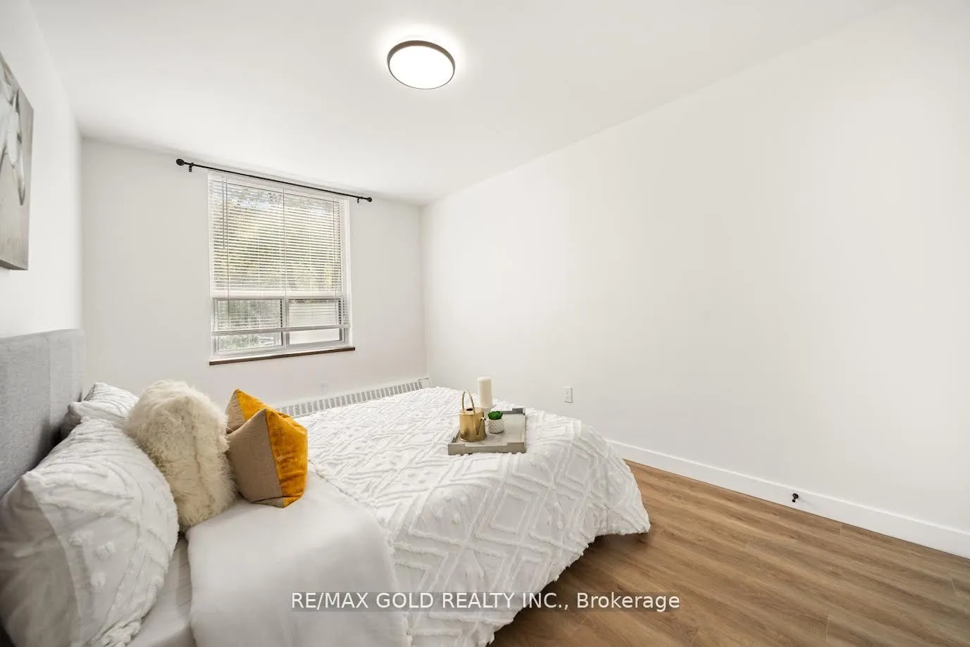 9 Four Winds Drive, #206