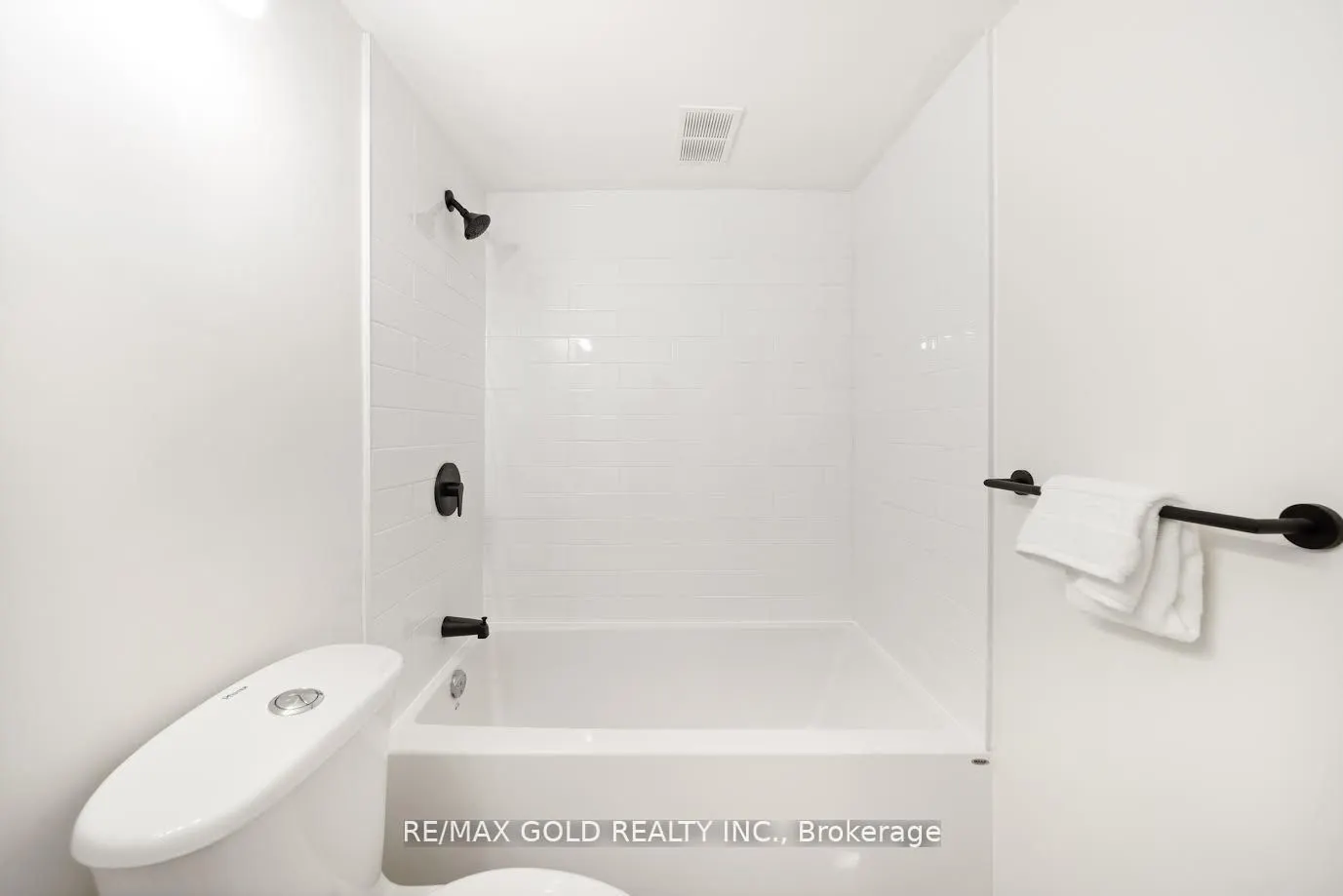 9 Four Winds Drive, #206