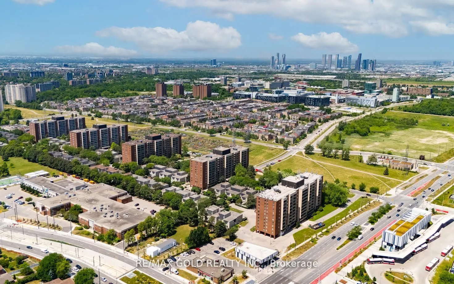 9 Four Winds Drive, #206