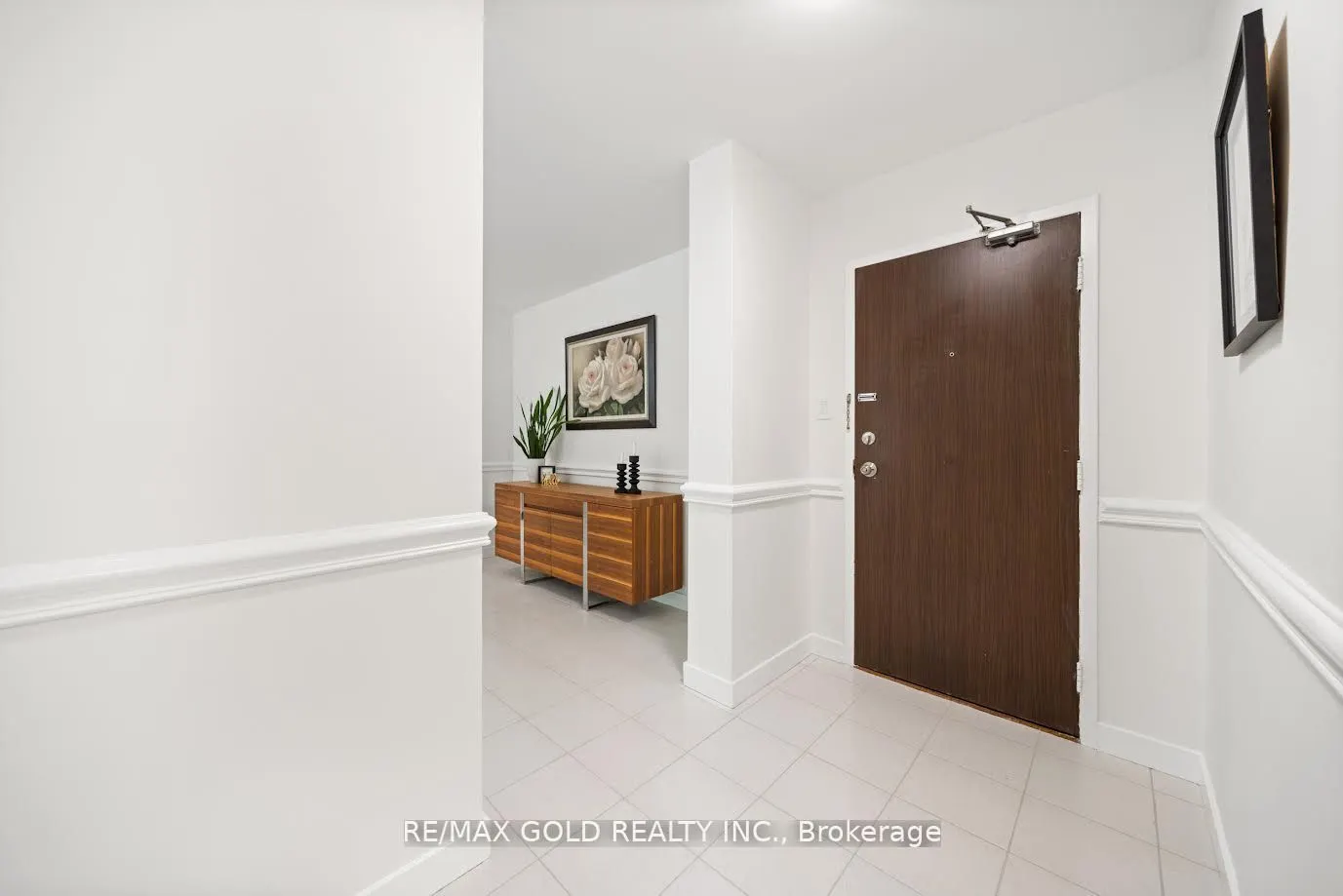 9 Four Winds Drive, #206