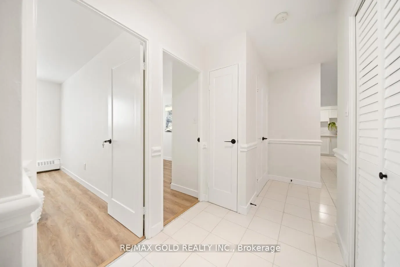 9 Four Winds Drive, #206