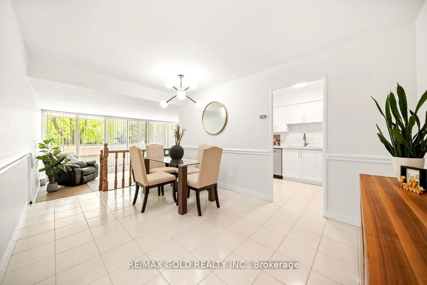 9 Four Winds Drive, #206