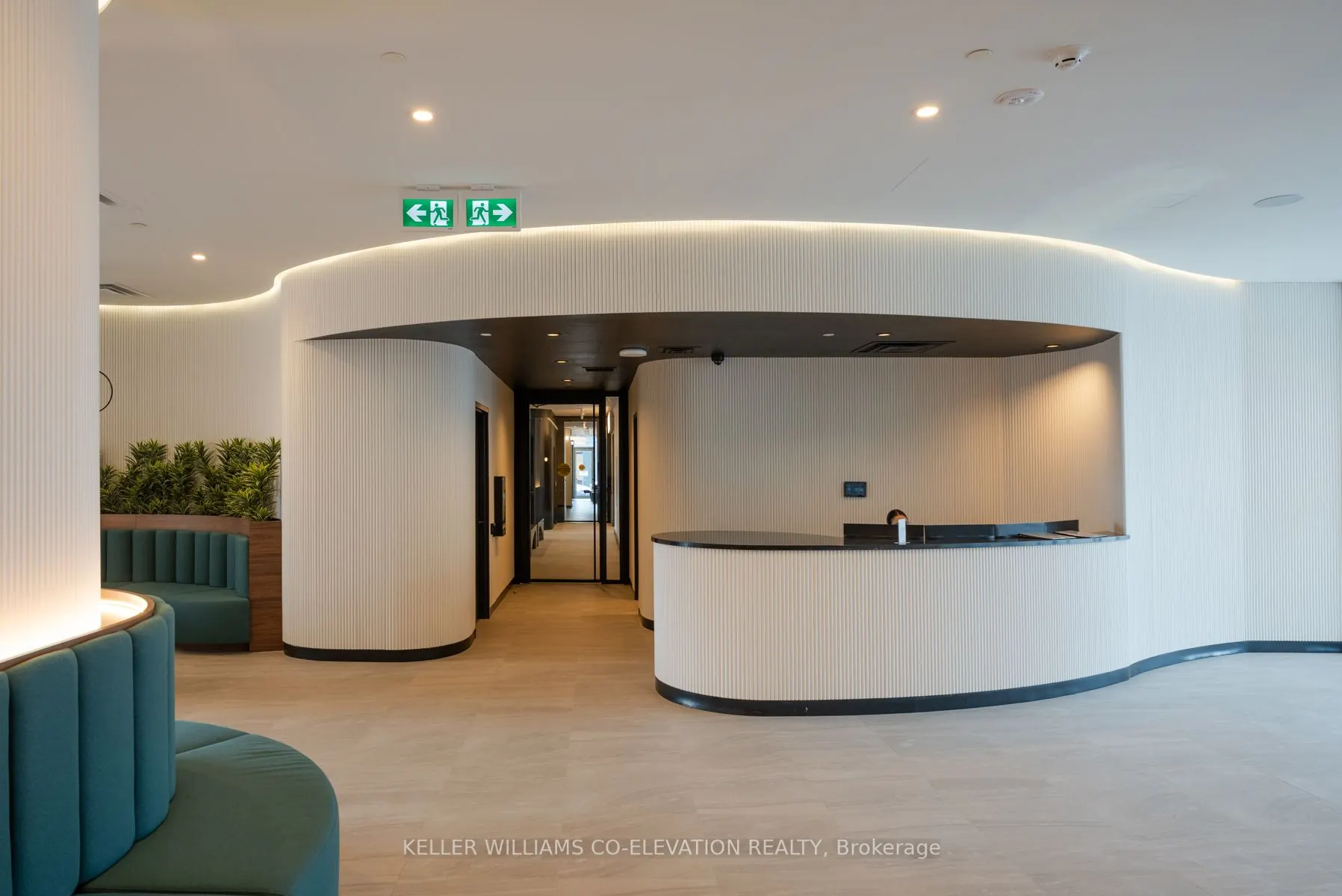 689 The Queensway Street