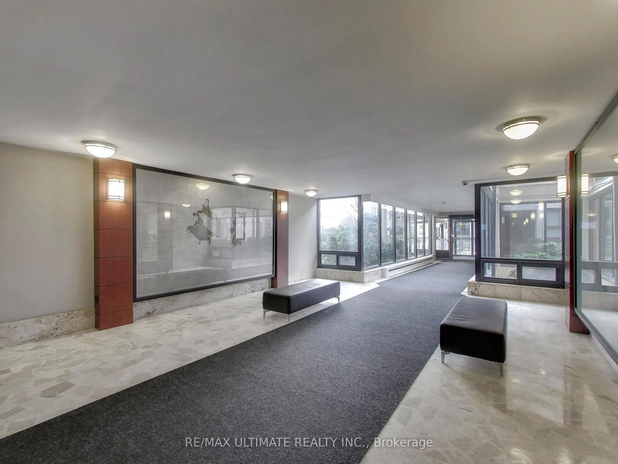 360 Ridelle Avenue