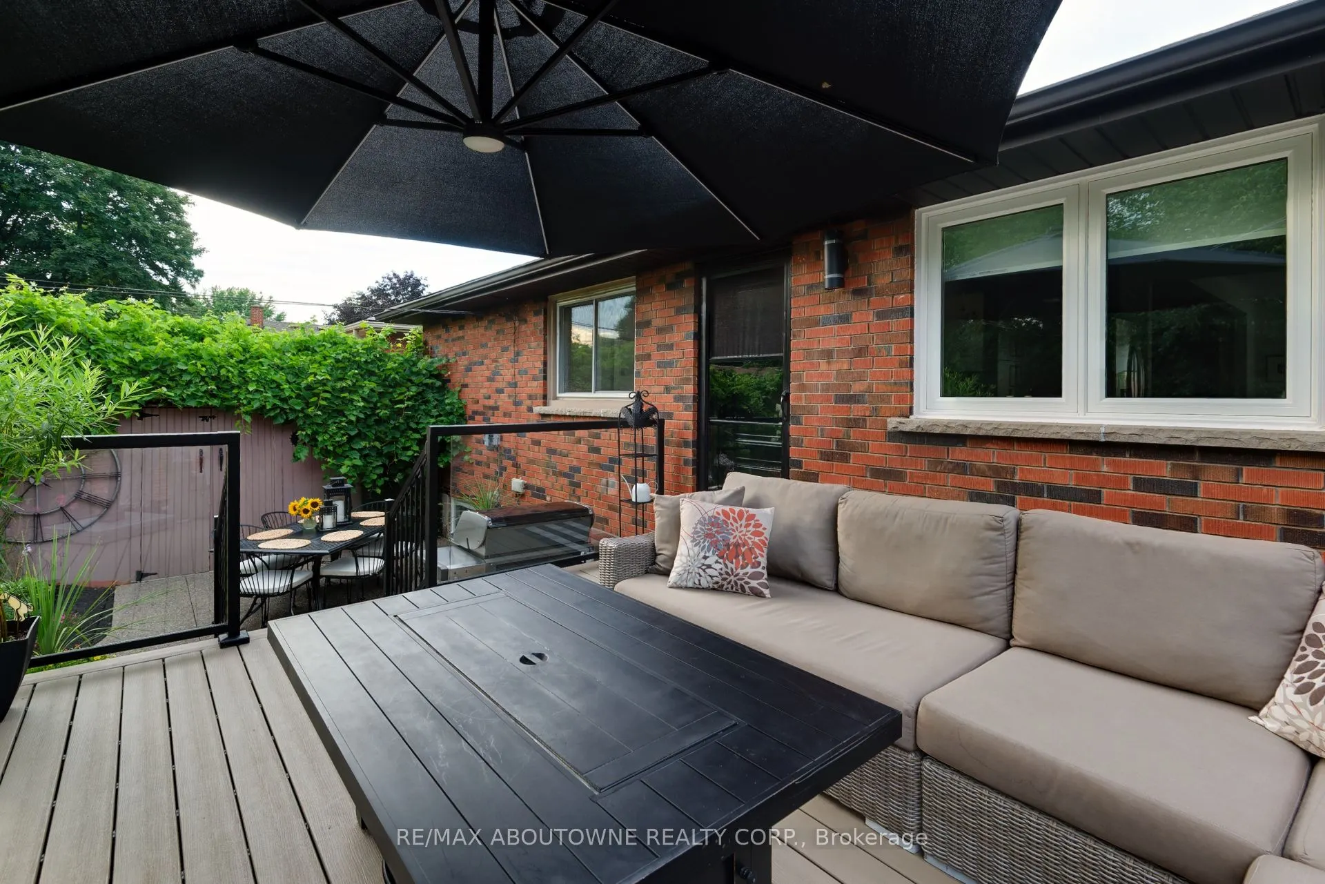544 Maplehill Drive
