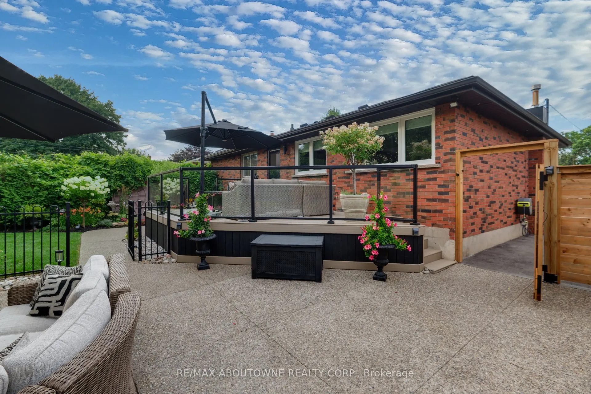 544 Maplehill Drive