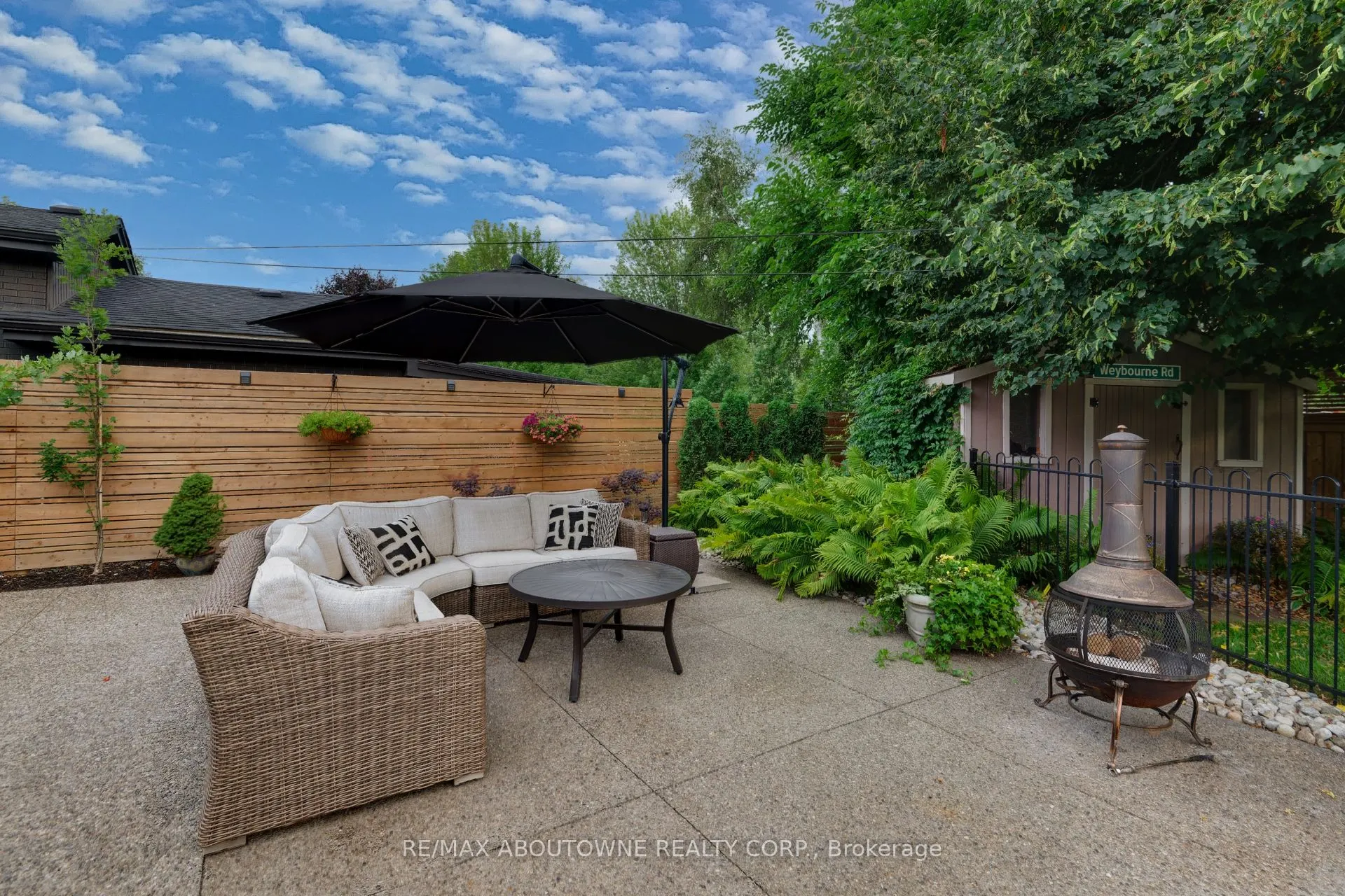 544 Maplehill Drive