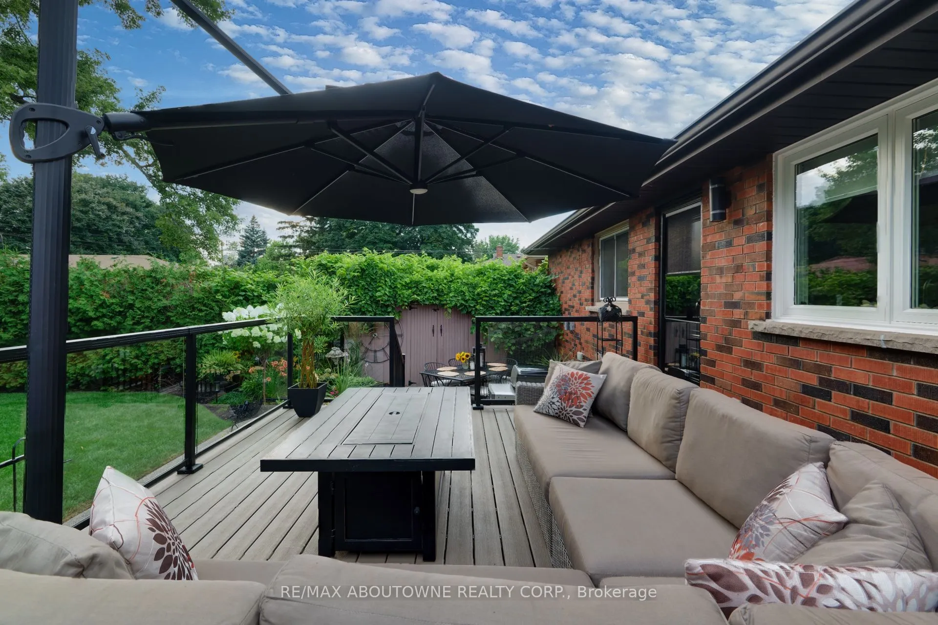 544 Maplehill Drive