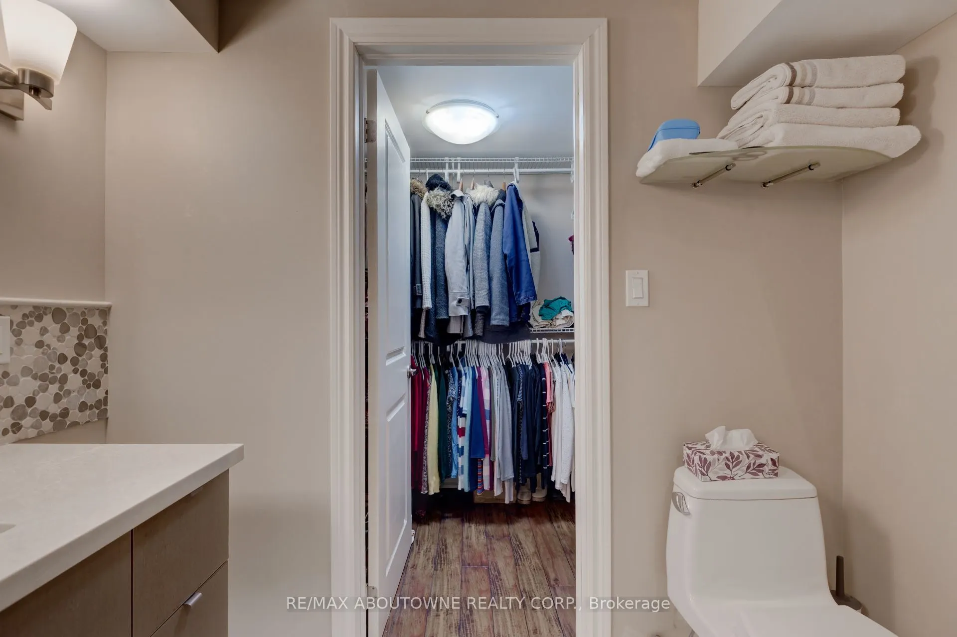 544 Maplehill Drive