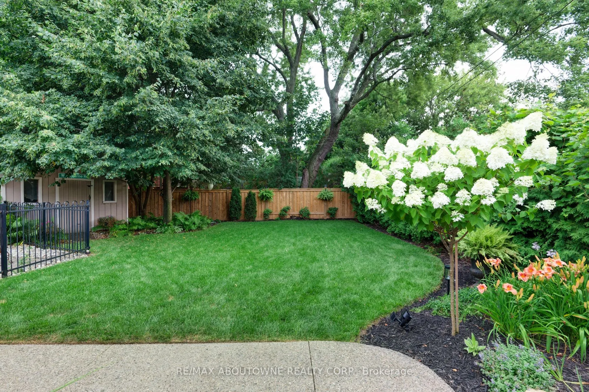 544 Maplehill Drive