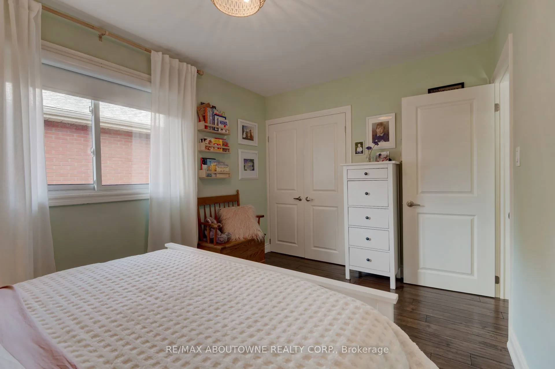 544 Maplehill Drive