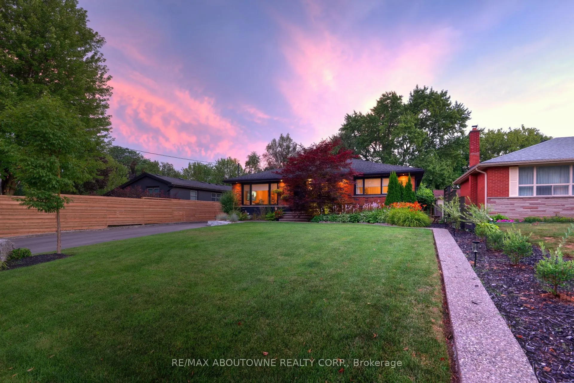 544 Maplehill Drive