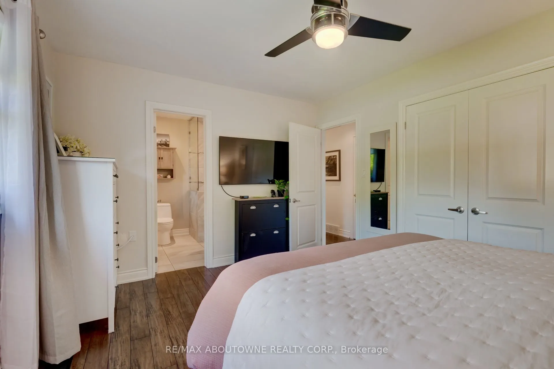 544 Maplehill Drive