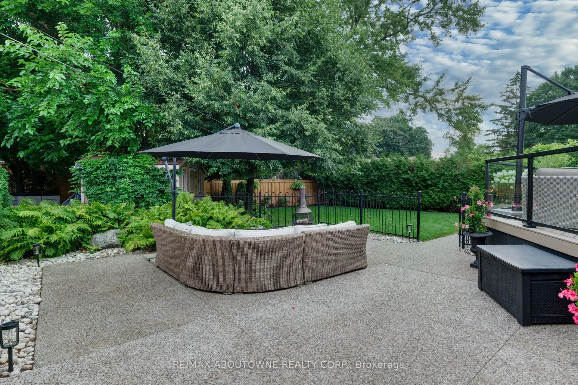 544 Maplehill Drive