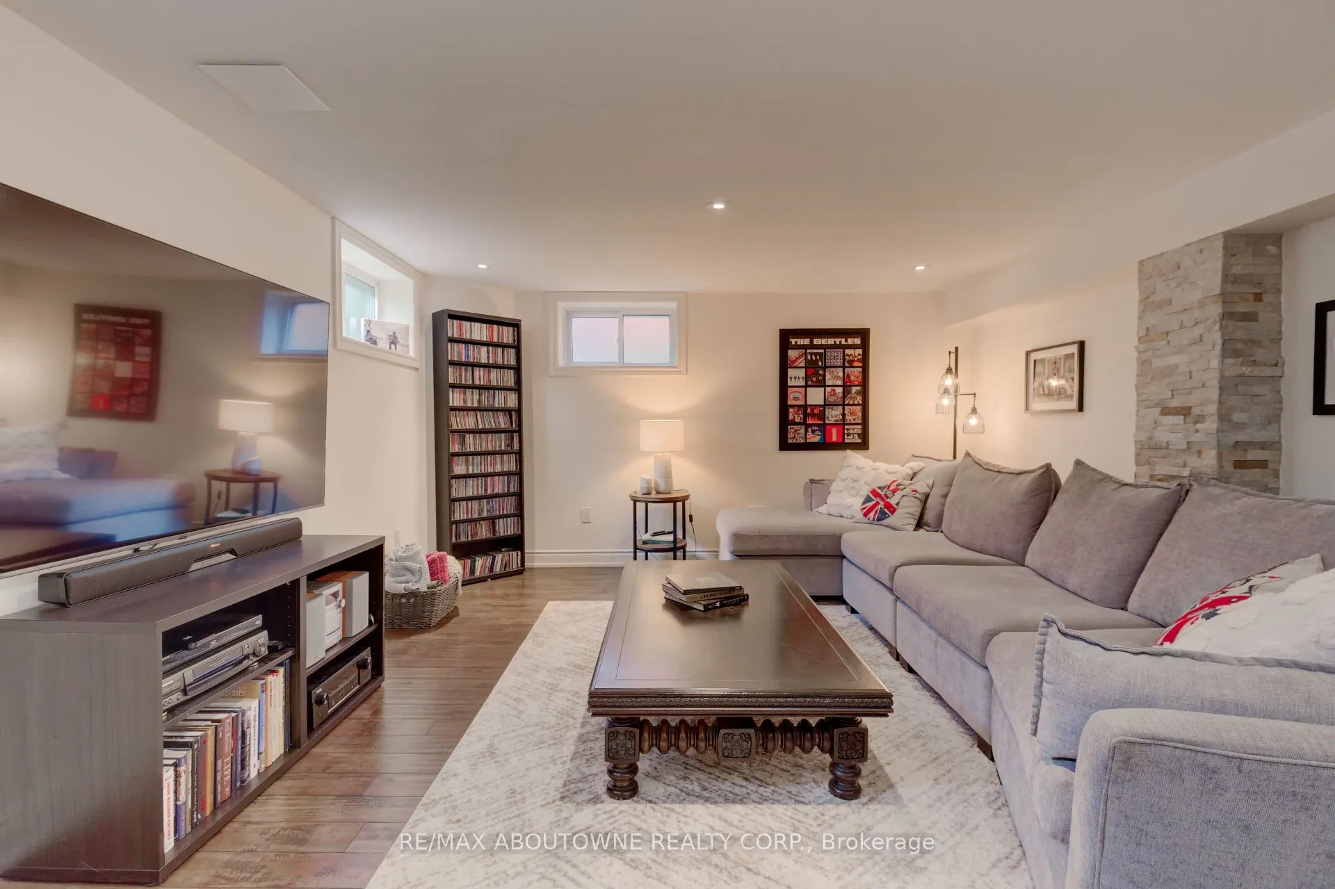 544 Maplehill Drive