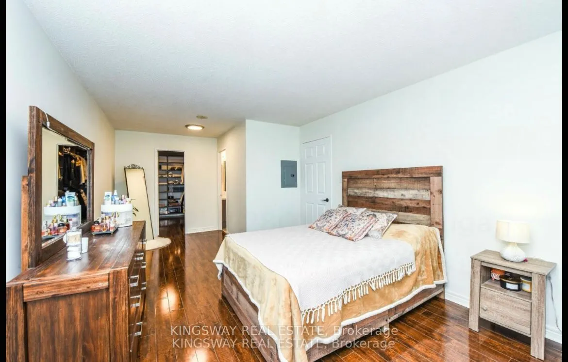 156 Enfield Place, #2801