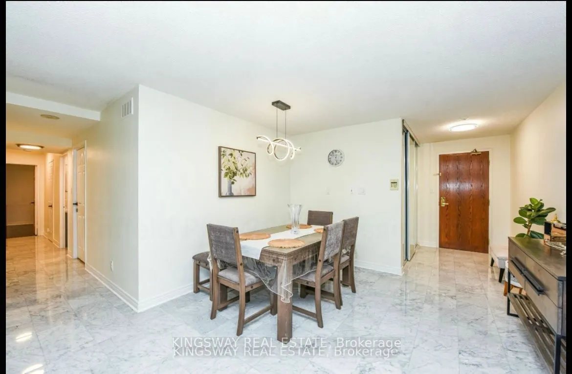 156 Enfield Place, #2801