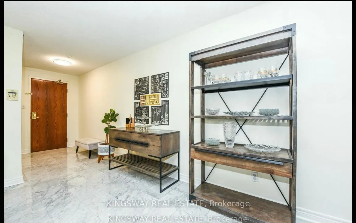 156 Enfield Place, #2801