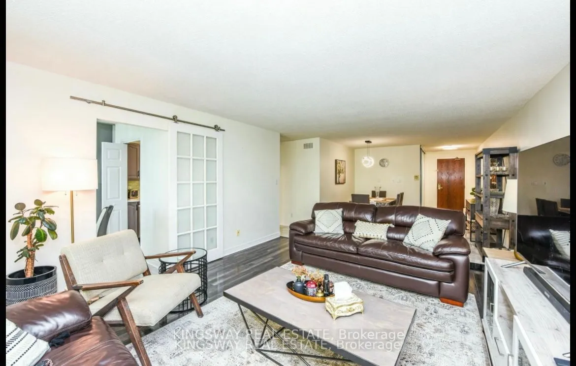 156 Enfield Place, #2801