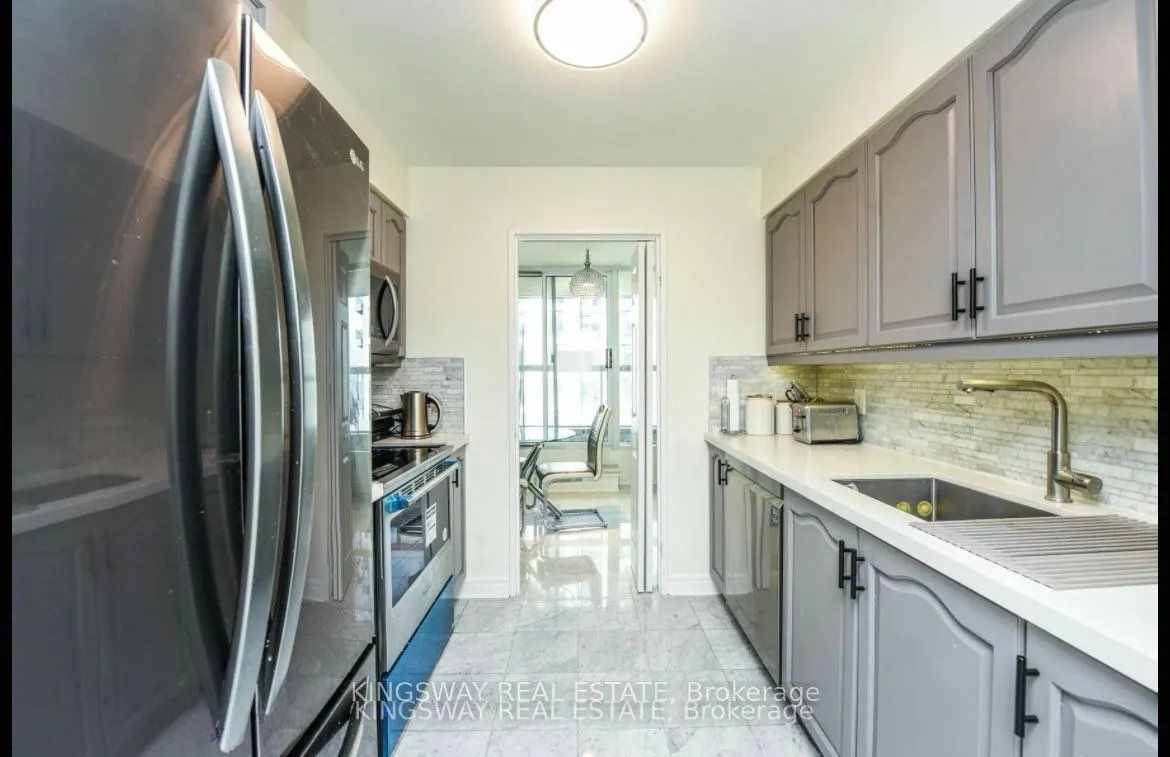 156 Enfield Place, #2801