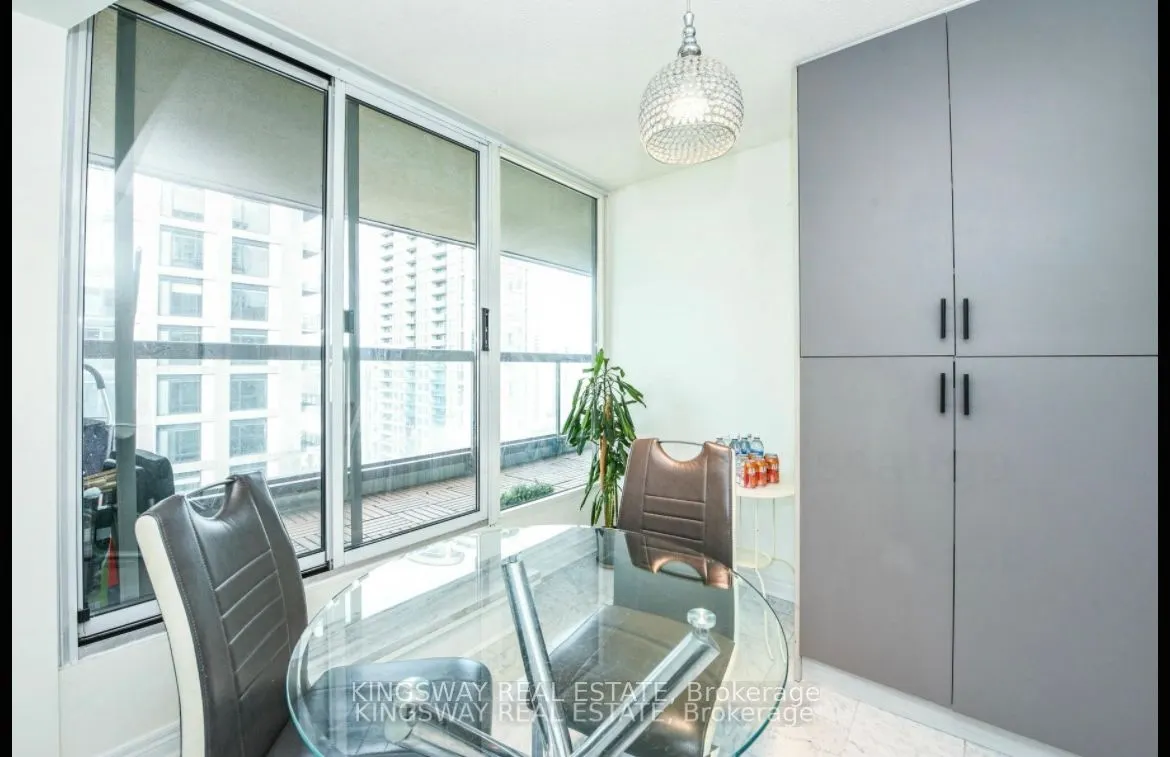156 Enfield Place, #2801