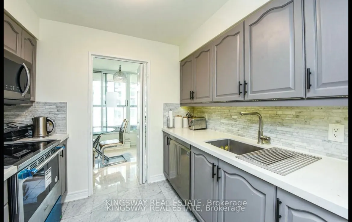 156 Enfield Place, #2801
