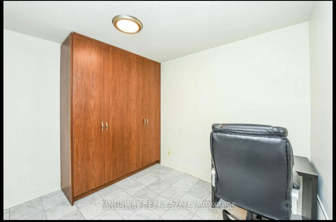 156 Enfield Place, #2801