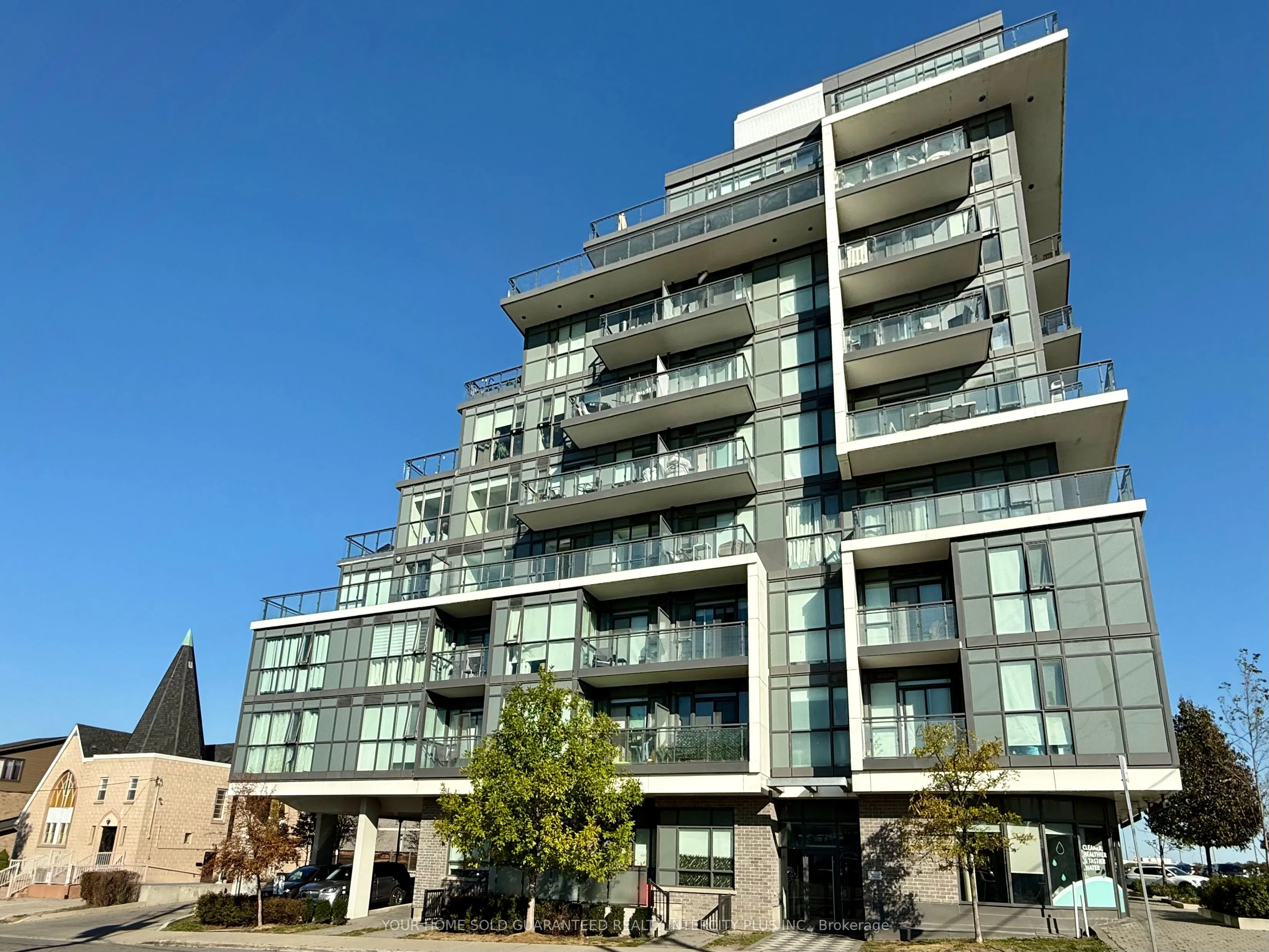 16 McAdam Avenue, #302