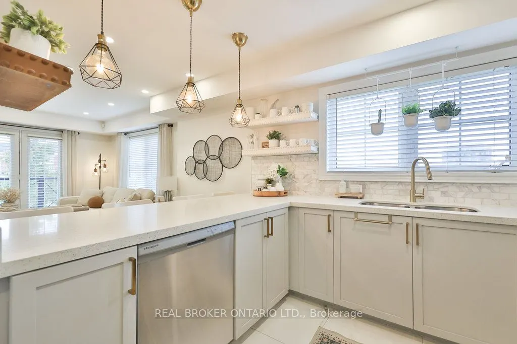 31 Hays Boulevard, #14