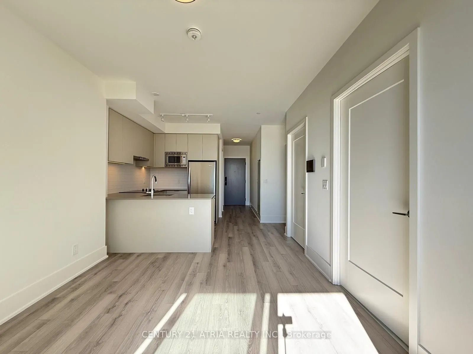 3079 Trafalgar Road, #2001