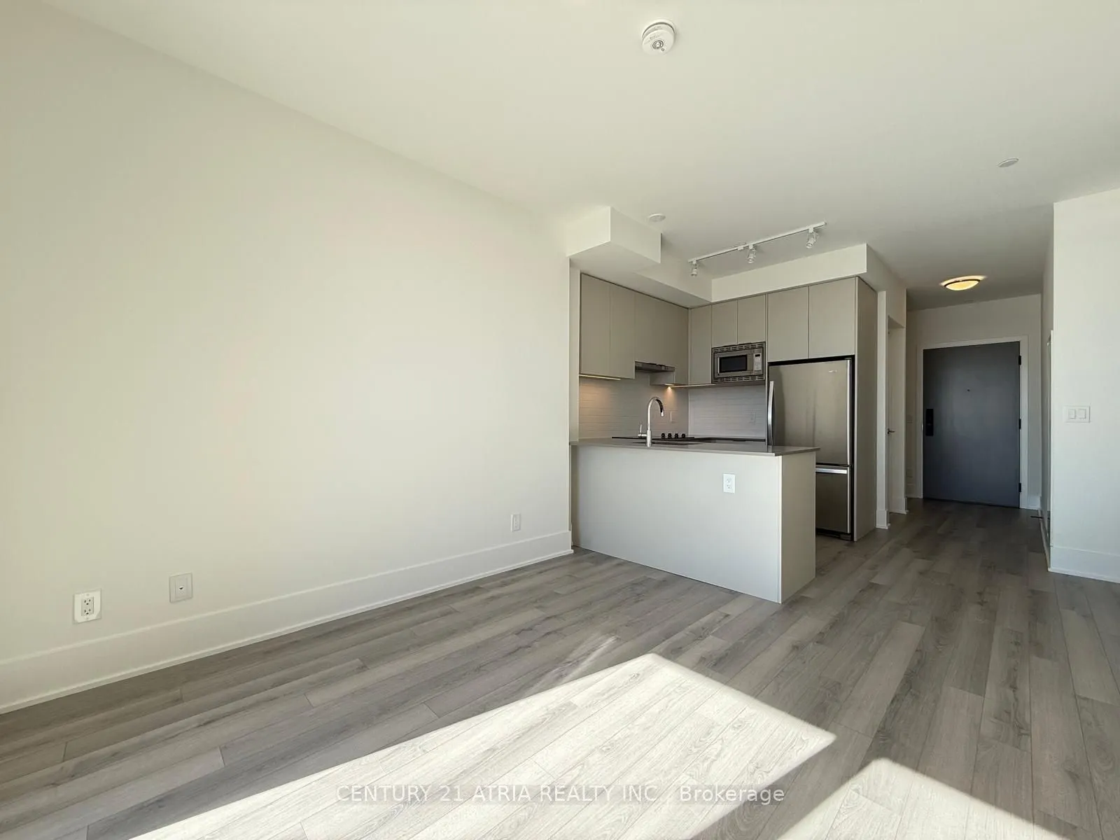 3079 Trafalgar Road, #2001