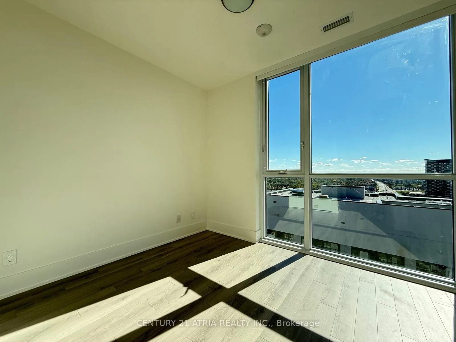 3079 Trafalgar Road, #2001