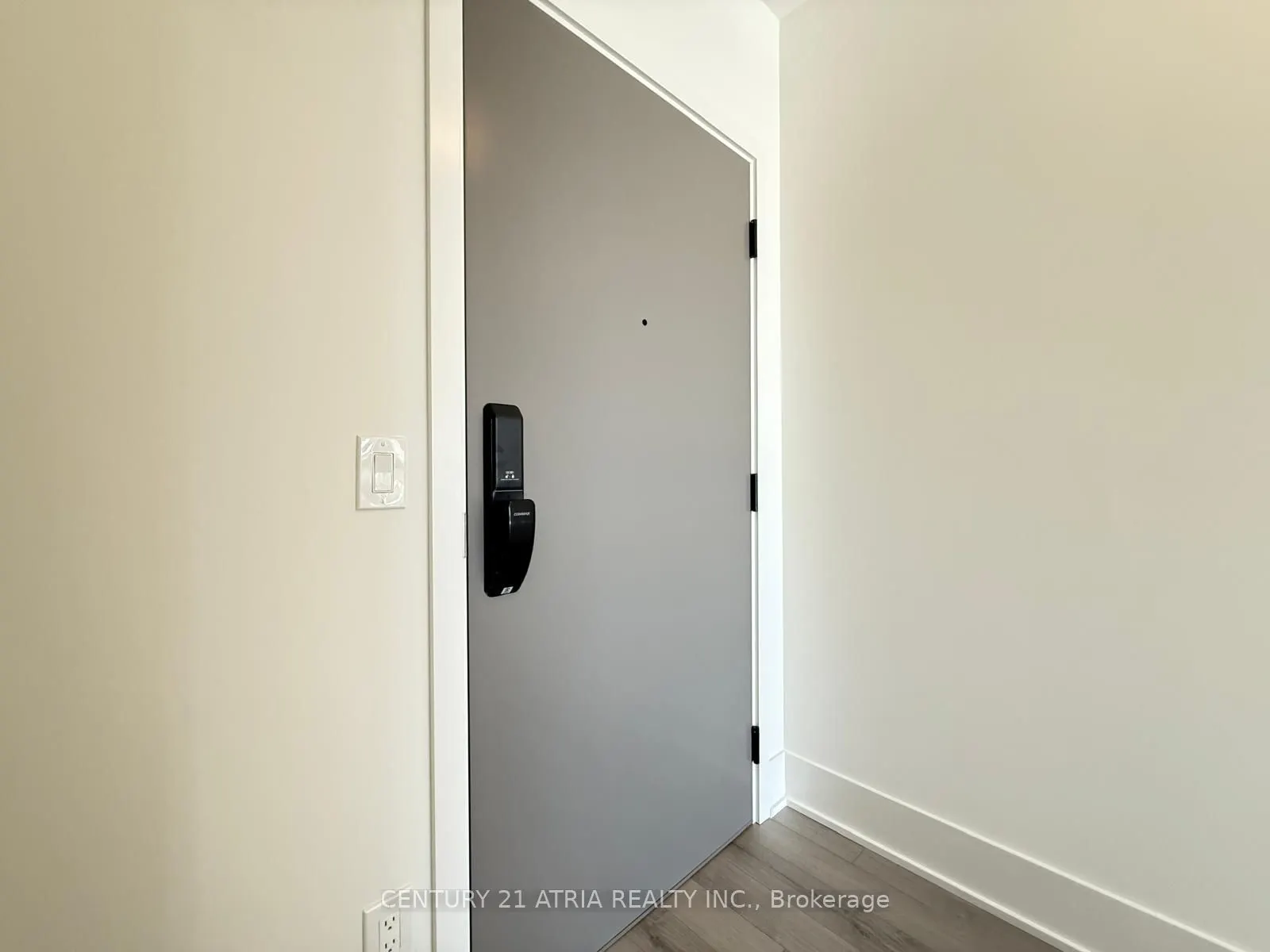 3079 Trafalgar Road, #2001