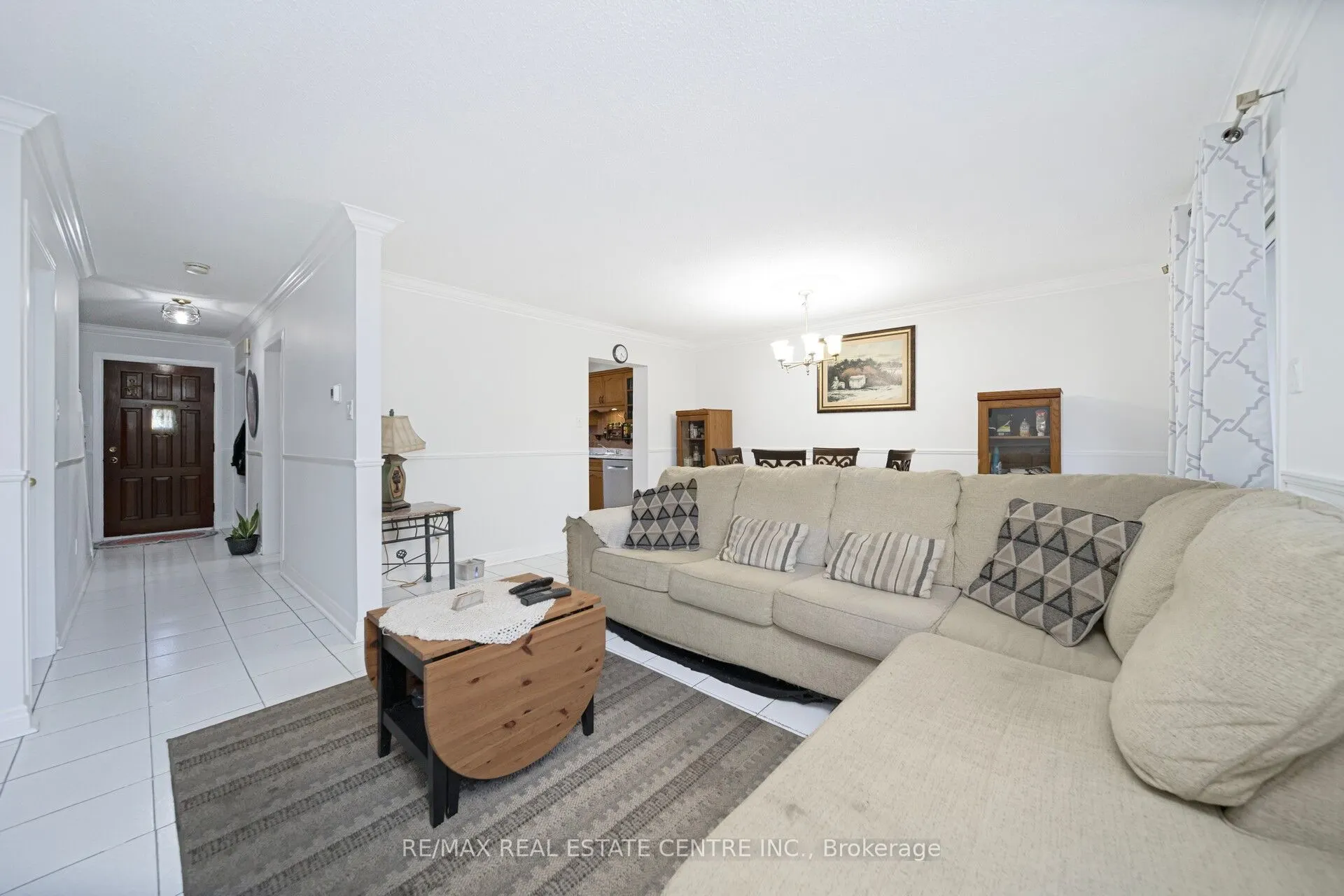 2 Charters Road