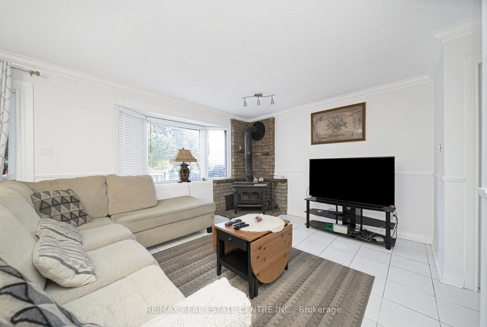 2 Charters Road