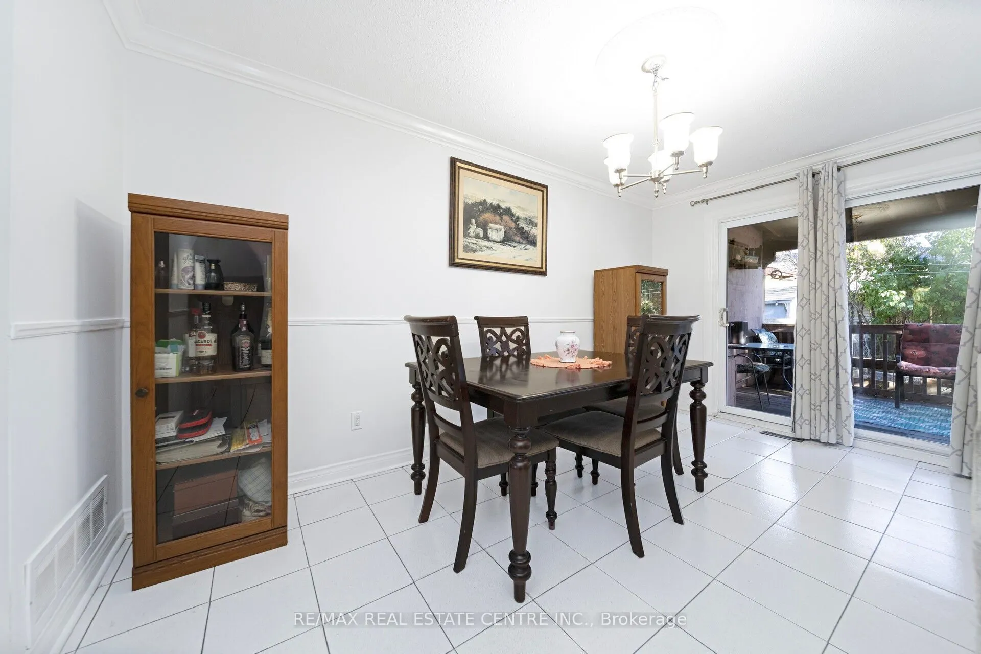 2 Charters Road