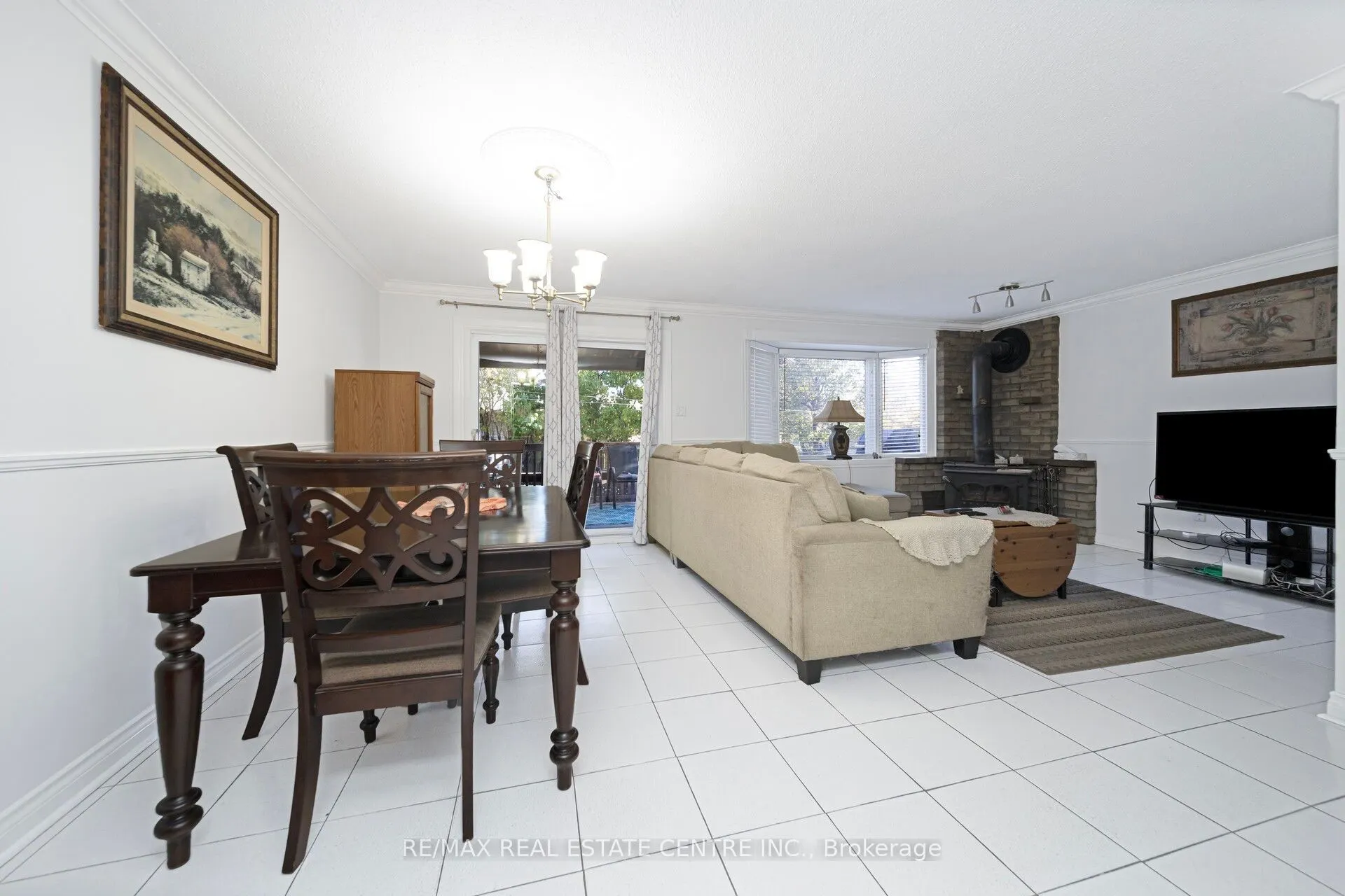 2 Charters Road