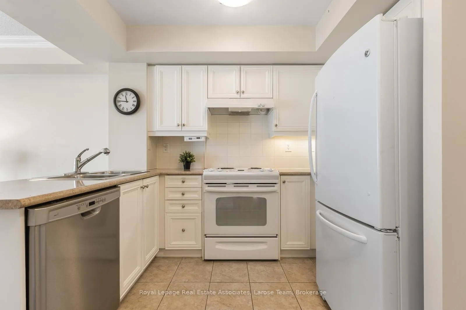 3 Marine Parade Drive, #809