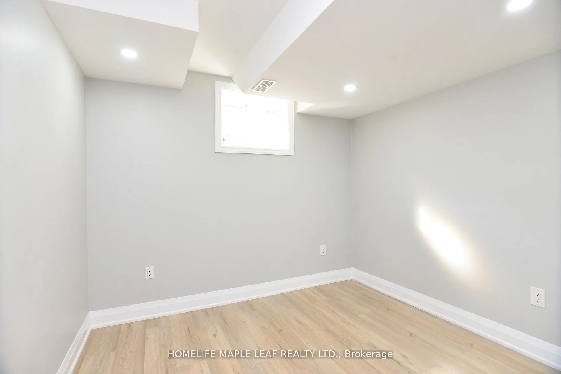 12 Eberly Woods Drive