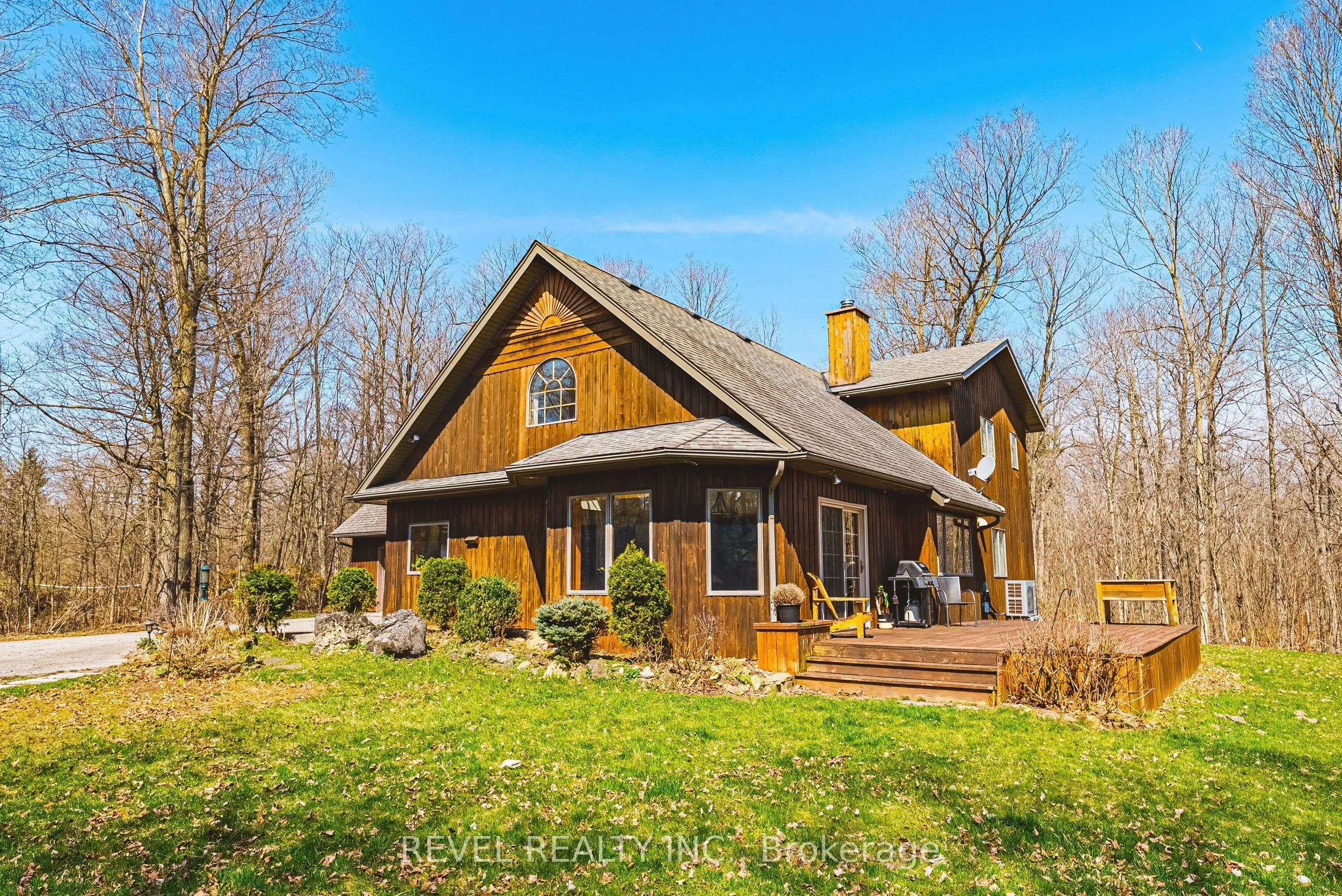 1325 3 Side Road